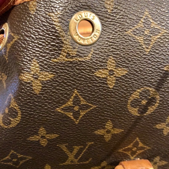 (SOLD) Louis Vuitton Montsouris MM - Picture 9 of 13